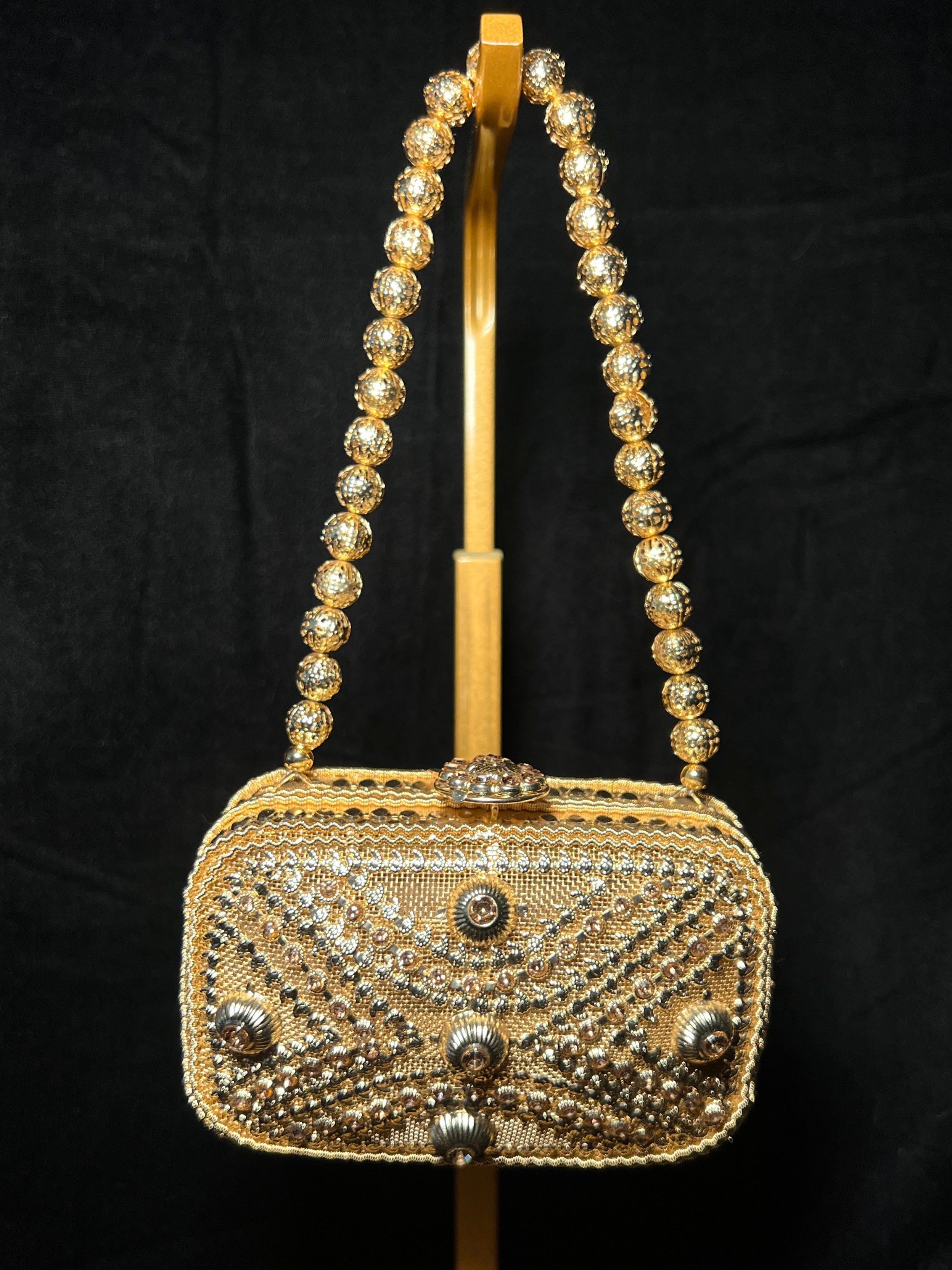 Rectangle Round Edge Metal Clutch | RMC - 07
