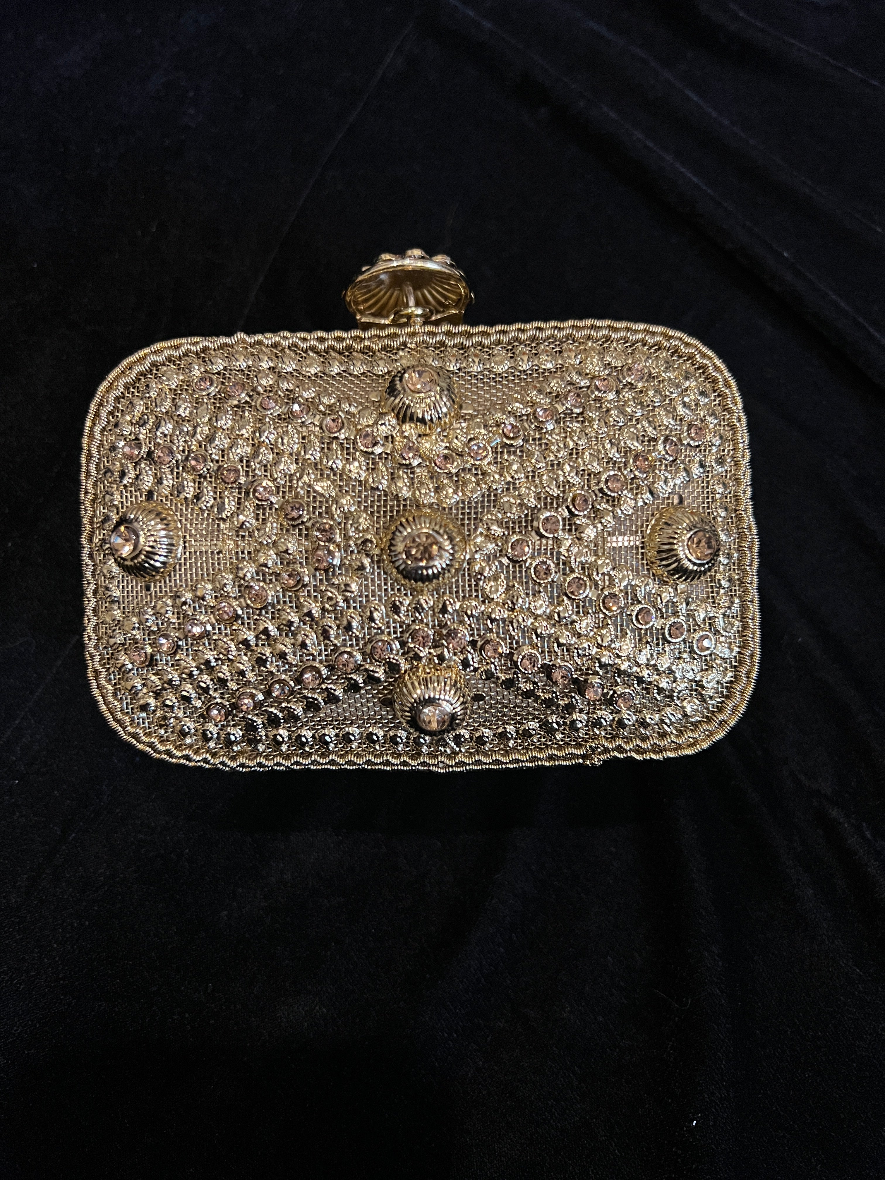 Rectangle Round Edge Metal Clutch | RMC - 07