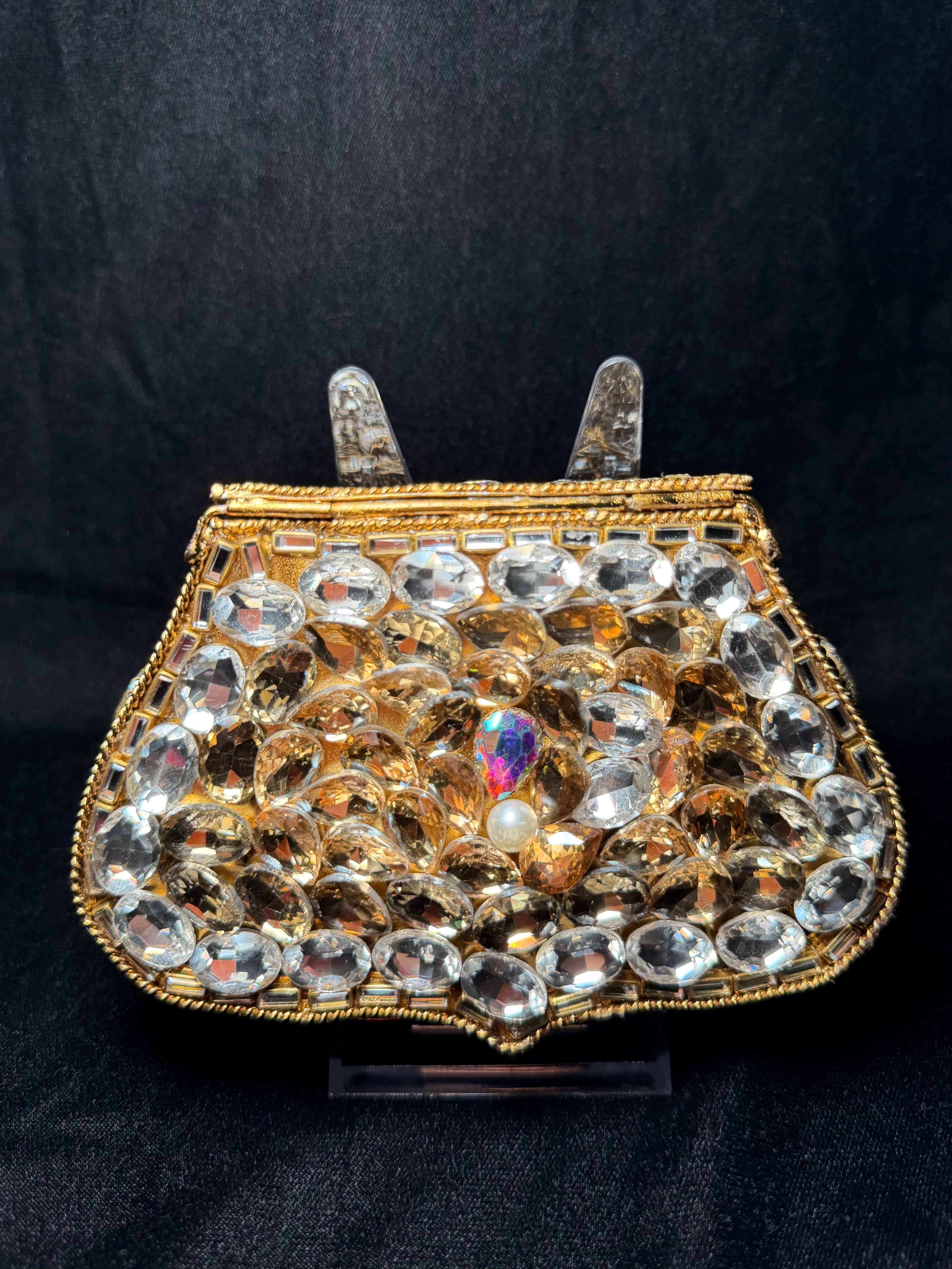 Small Bubble Trapezoid Kundan Clutch | RKC-205