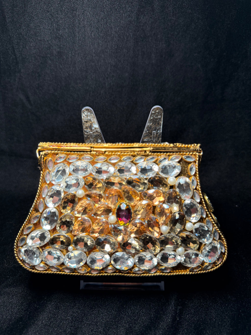 Small Bubble Trapezoid Kundan Clutch | RKC-207