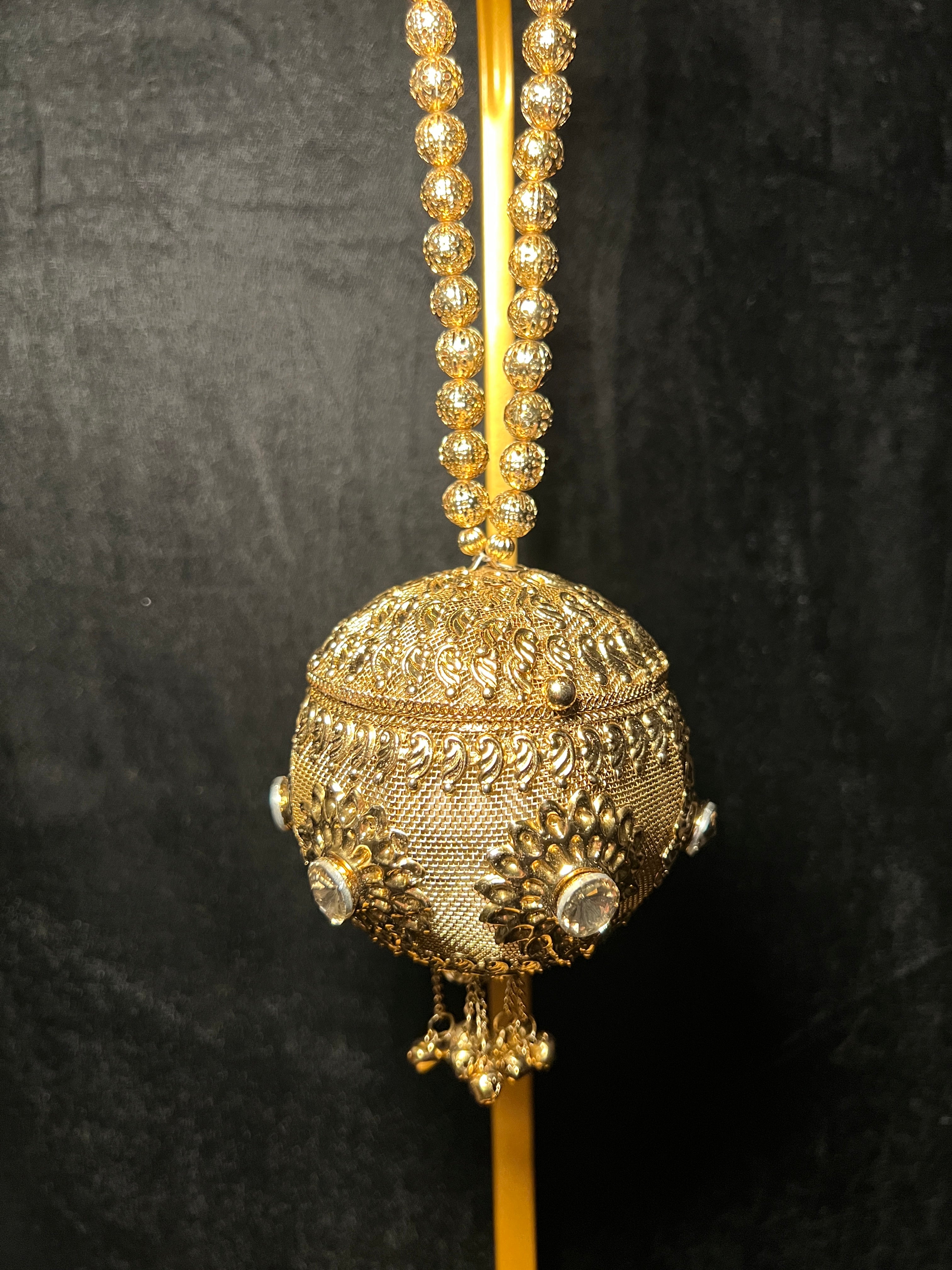 Metal Potli Clutch | RKC-194