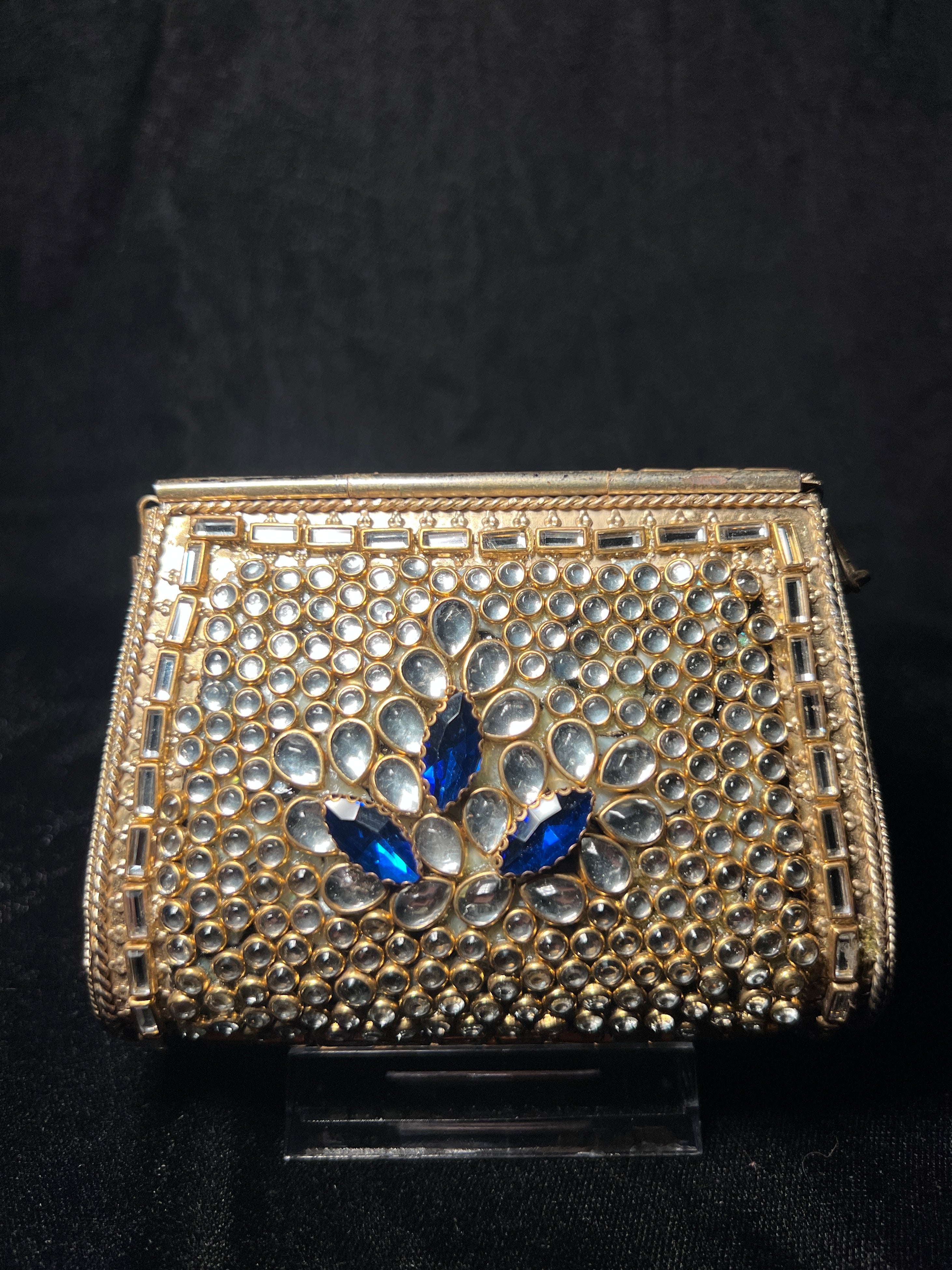 Small Trapezoid Kundan Clutch | RKC-112