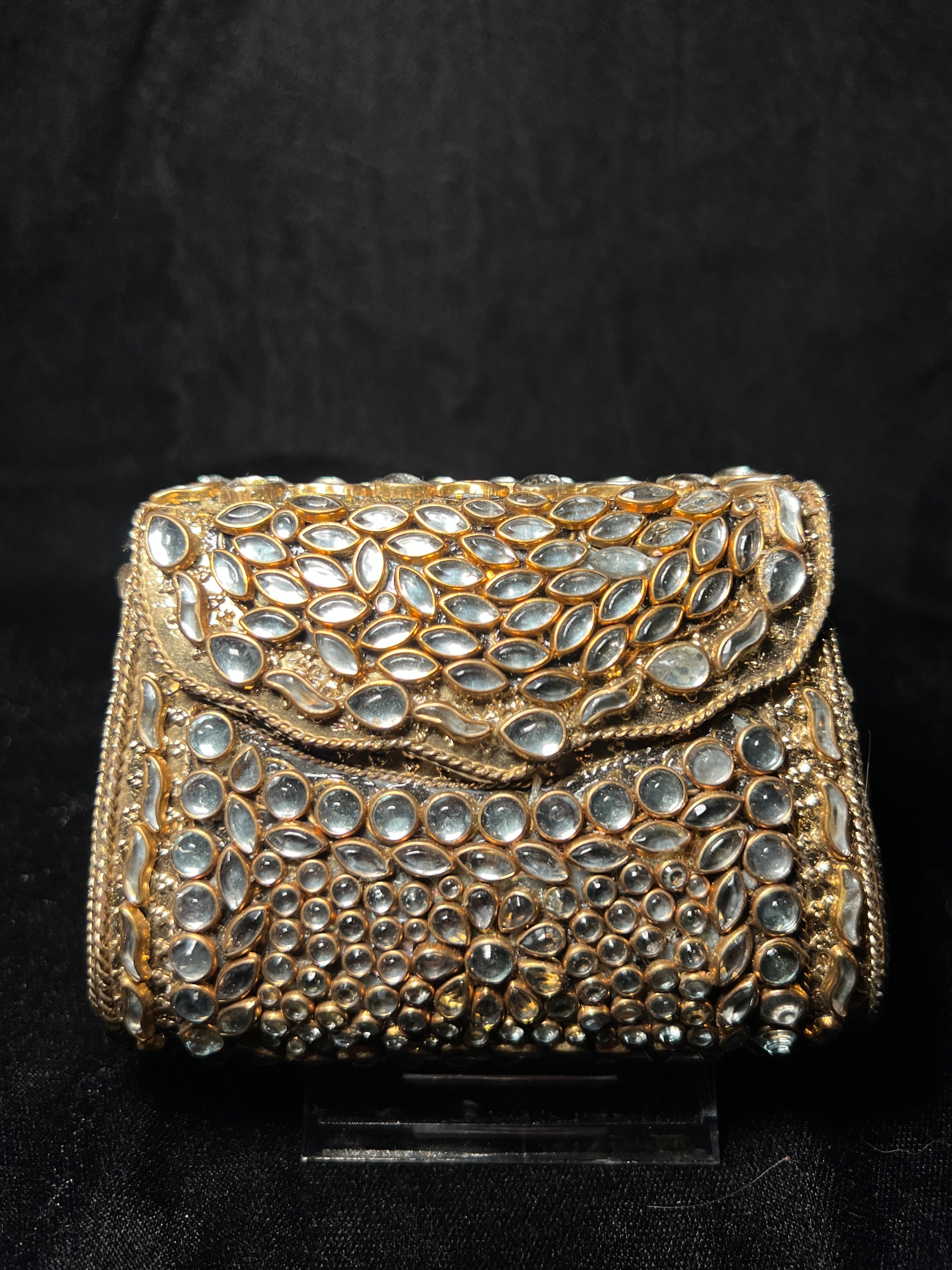 Small Trapezoid Kundan Clutch | RKC-116
