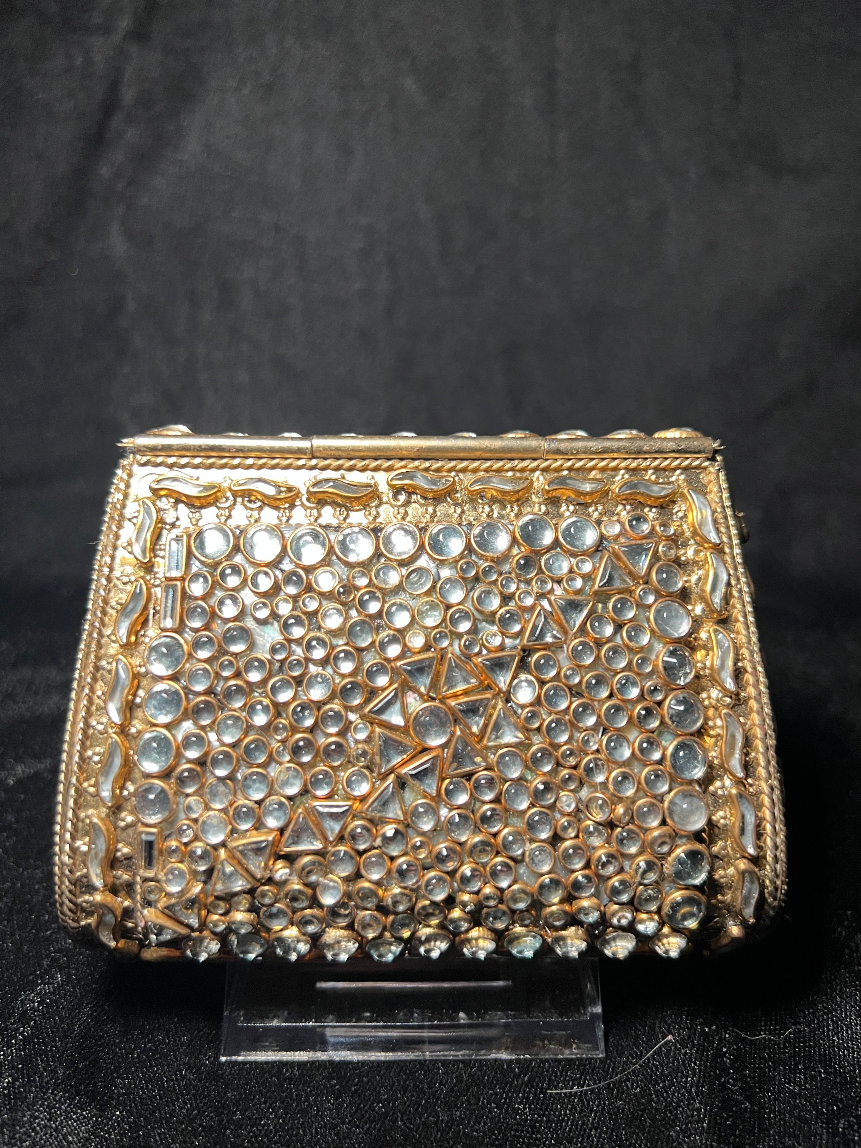 Small Trapezoid Kundan Clutch | RKC-116