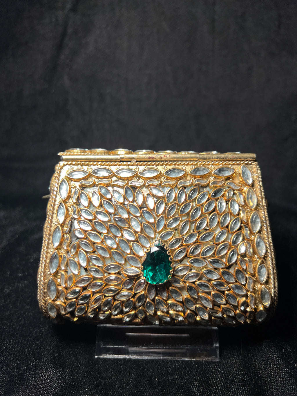 Small Trapezoid Kundan Clutch | RKC-119
