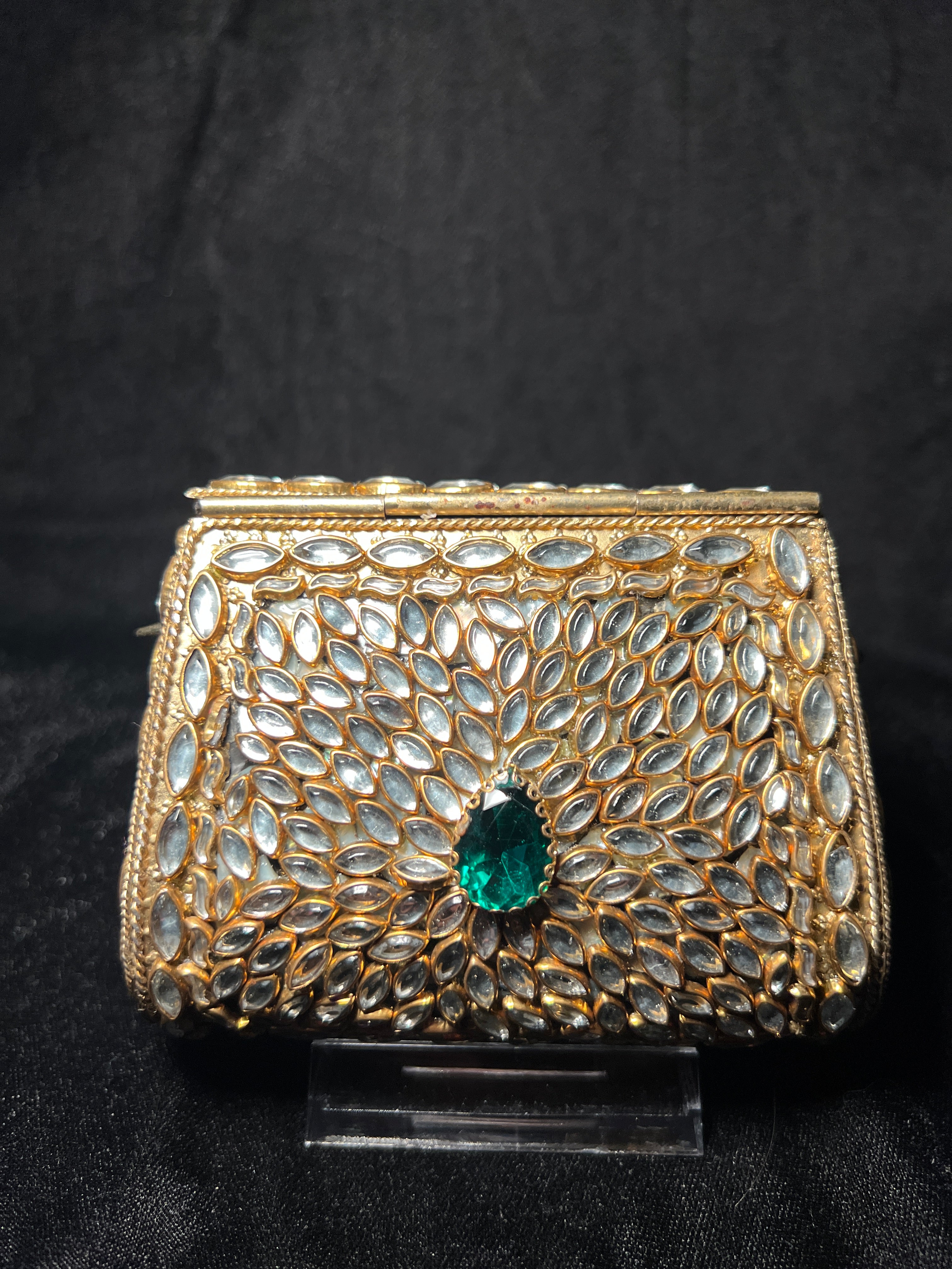 Small Trapezoid Kundan Clutch | RKC-119
