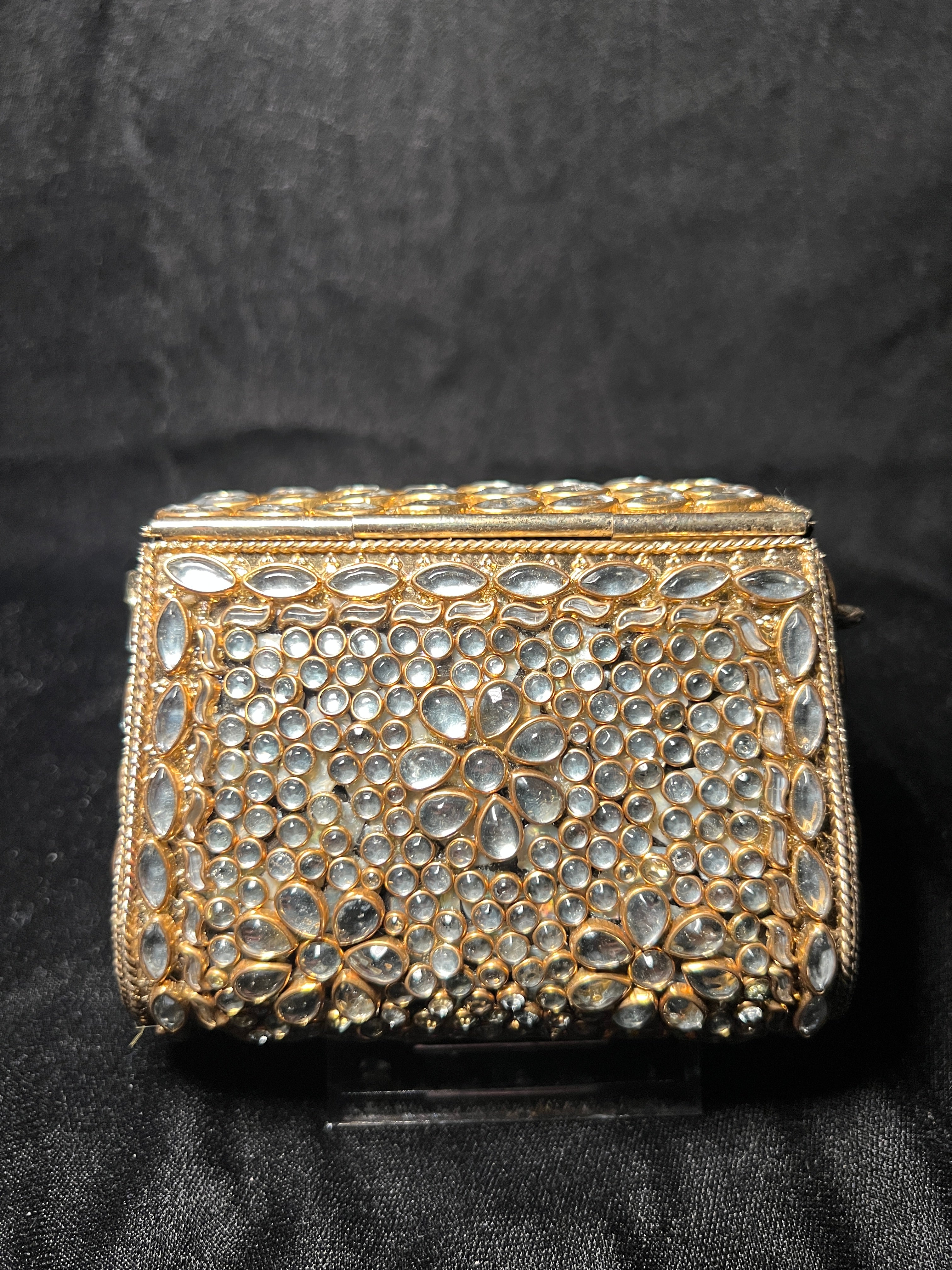 Small Trapezoid Kundan Clutch | RKC-120