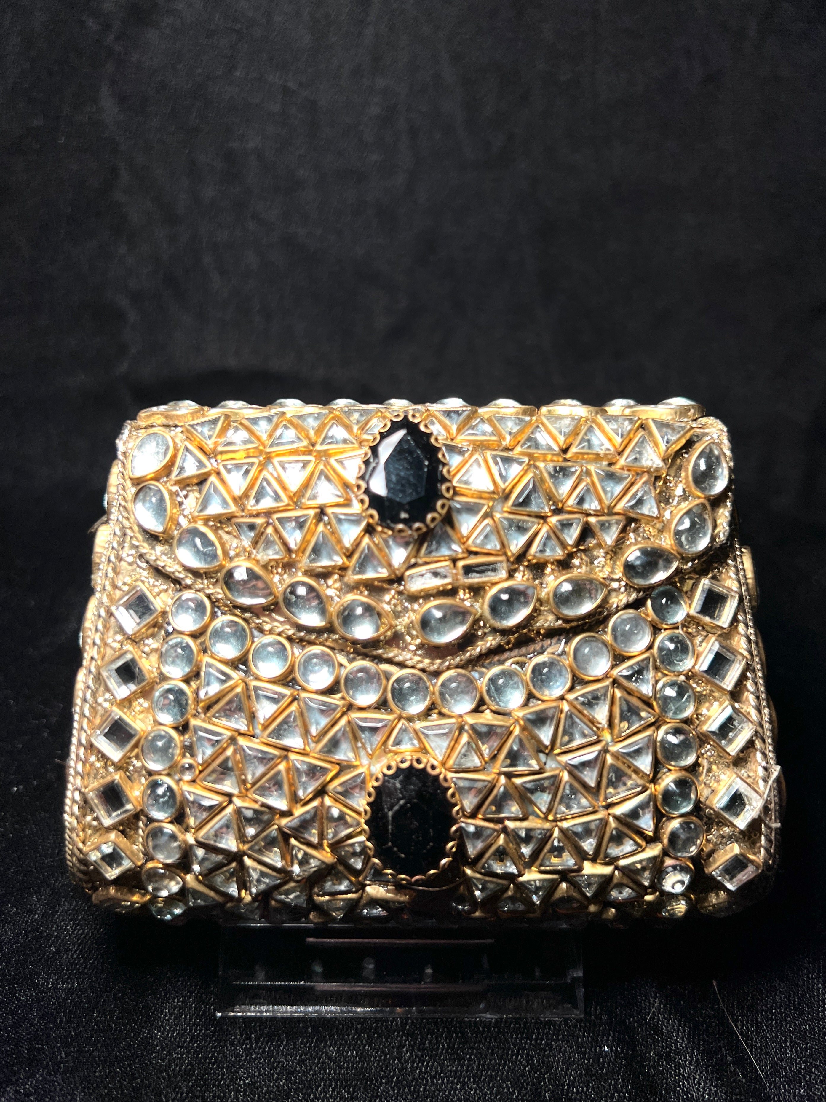 Small Trapezoid Kundan Clutch | RKC-122