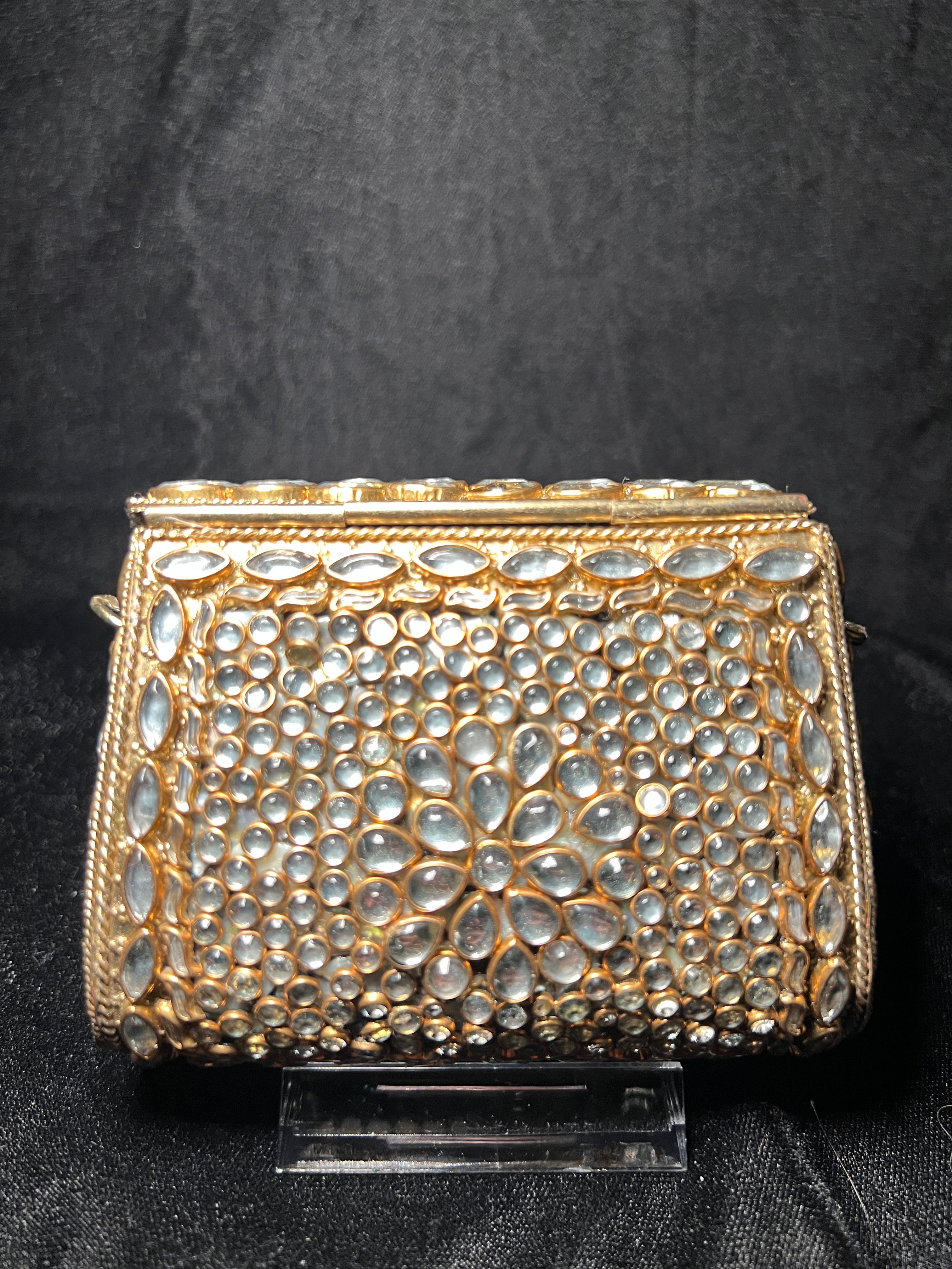 Small Trapezoid Kundan Clutch | RKC-123